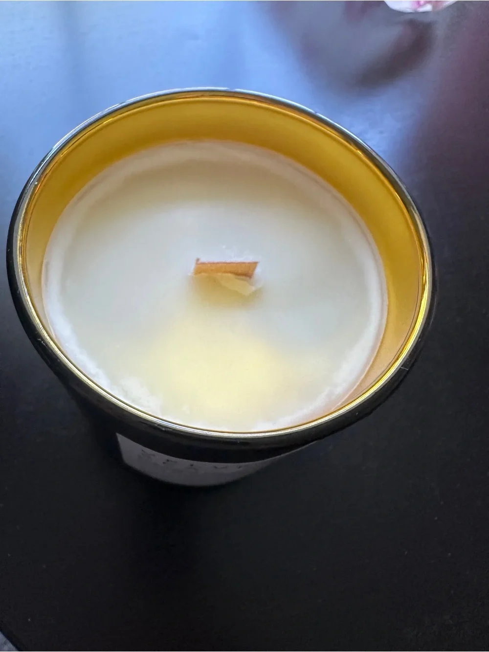 Velvet Sea Scented Soy Candle - Black Jar with Wood Lid‎
